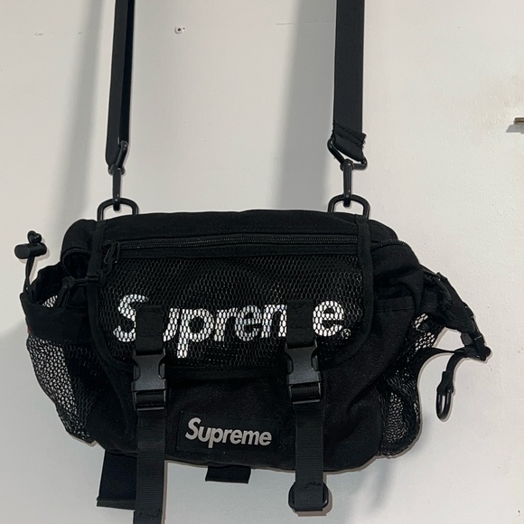 Supreme | Bags | Supreme Waist Bag Ss2 Black | Poshmark